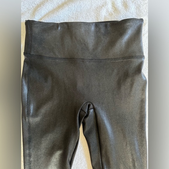 SPANX Faux Leather NEW condition - Picture 7 of 8